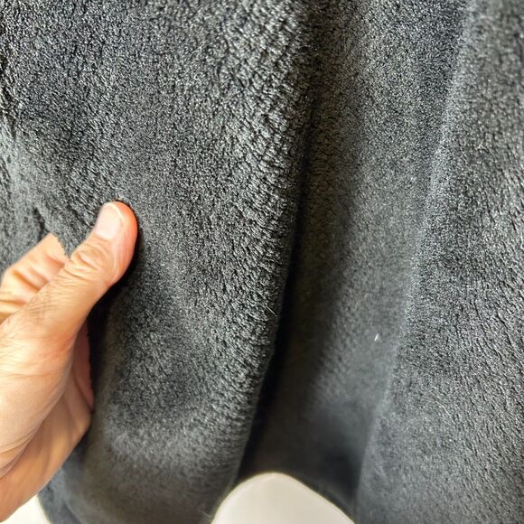 Patagonia Black Re-Tool 1/4 Snap Textured LS Fleece Pullover Size M - Picture 9 of 13